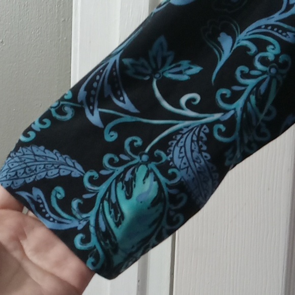 d & Co. Women's top - Picture 3 of 6